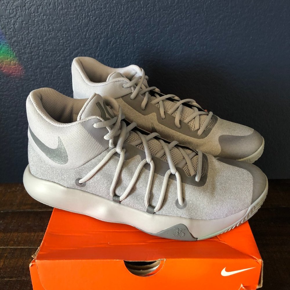 Nike KD Trey 5 V - Men's US 10